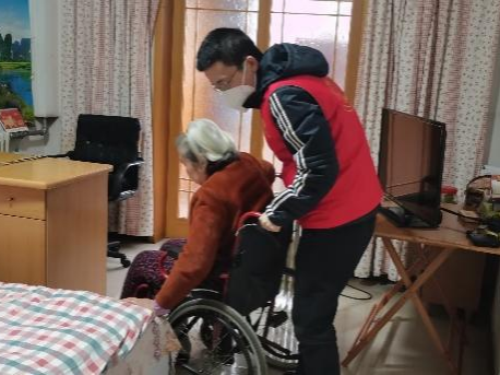 【疫情防控】盡銳出戰護我城,工投先鋒在行動 ——集團干部下沉一線系列(二)