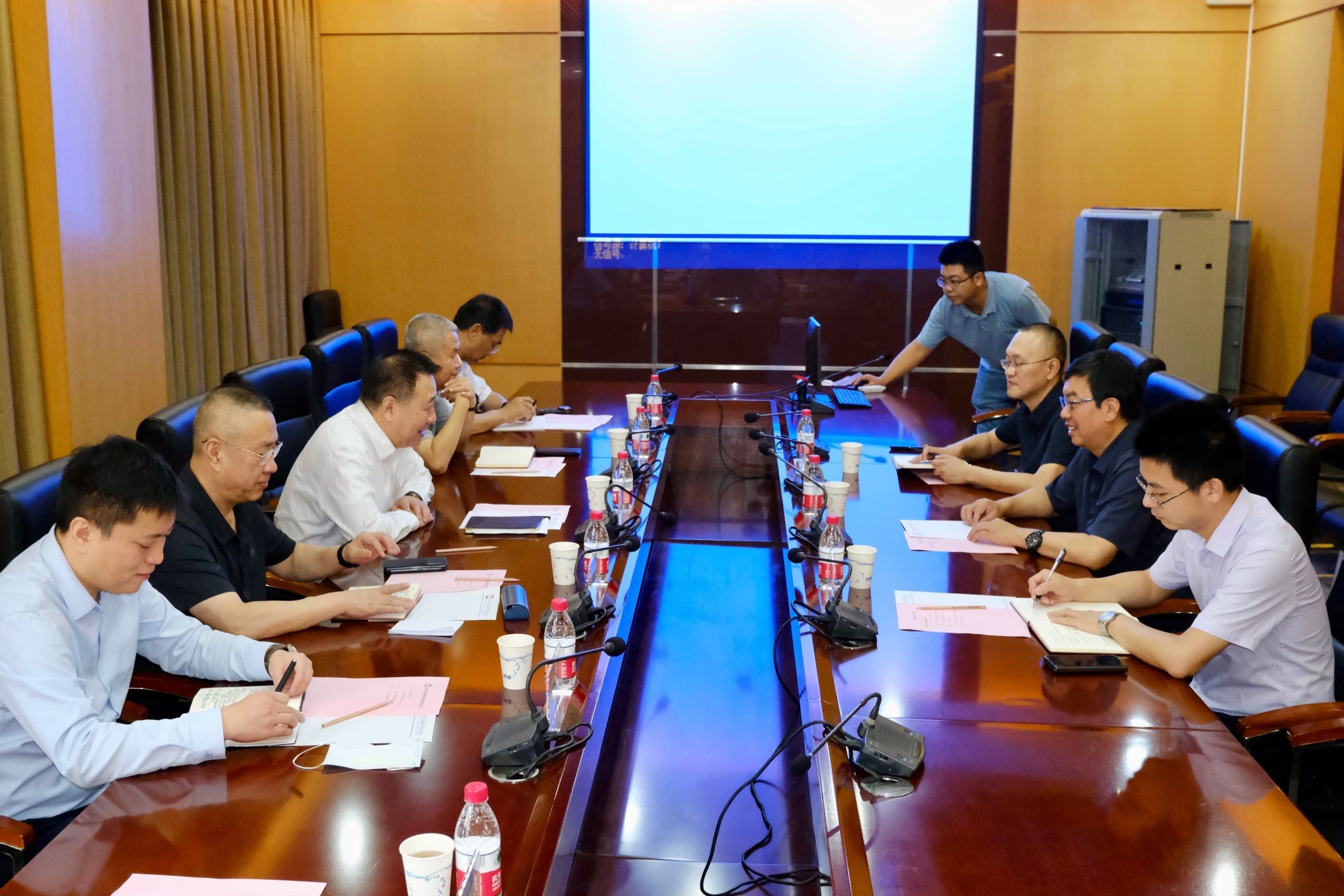 工投集團黨委書記、董事長金輝拜訪西北有色金屬研究院